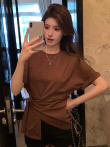 DAZY Áo thun nữ tay ngắn cổ tròn màu trơn, kiểu dáng thường ngày, thích hợp cho mùa xuân hè. - Cà phê nâu - Xem 6