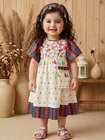 SHEIN Buy One Get One Free With A Crossbody Bag (2-Pack) Khaki Floral Print Children's Arabic Robe Elegant Vintage Floral Embroidered, Baby Girl Casual Minimalist Traditional Long Sleeve Arabic Dress Suitable For Spring/Summer, Elegant Modest Long Sleeve Dress, Prayer Abaya, Easy Comfort, Casual Wear, Vacay Vibes, Modest Kaftan, Baby Girl Jalabiya, Baby Girl Jalabiya