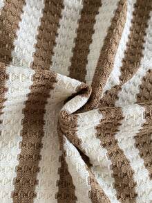 SHEIN 2 件装 男童休闲运动学院街头可爱度假条纹翻领 POLO 衫和卡其色短裤套装 适合儿童服装 男童服装 返校男孩套装 适合生日派对、晚会、表演、婚礼、洗礼、开幕式 日常 适合日常使用 适合上学 适合旅行 适合运动 适合春夏季节