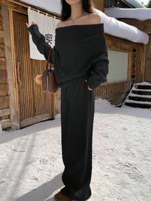 DAZY Women's Off-Shoulder Casual Solid Color Sweatshirt And Loose Sweatpants 2 Pieces Set - Black - View 2