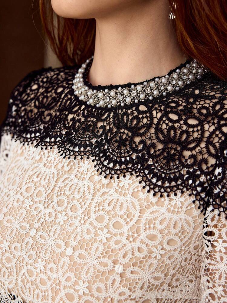 VESTIDO CORTO ELEGANTE PARA CITA NOCTURNA DE MUJER CON PARCHES DE ENCAJE NEGRO Y BLANCO DE MANGA CORTA