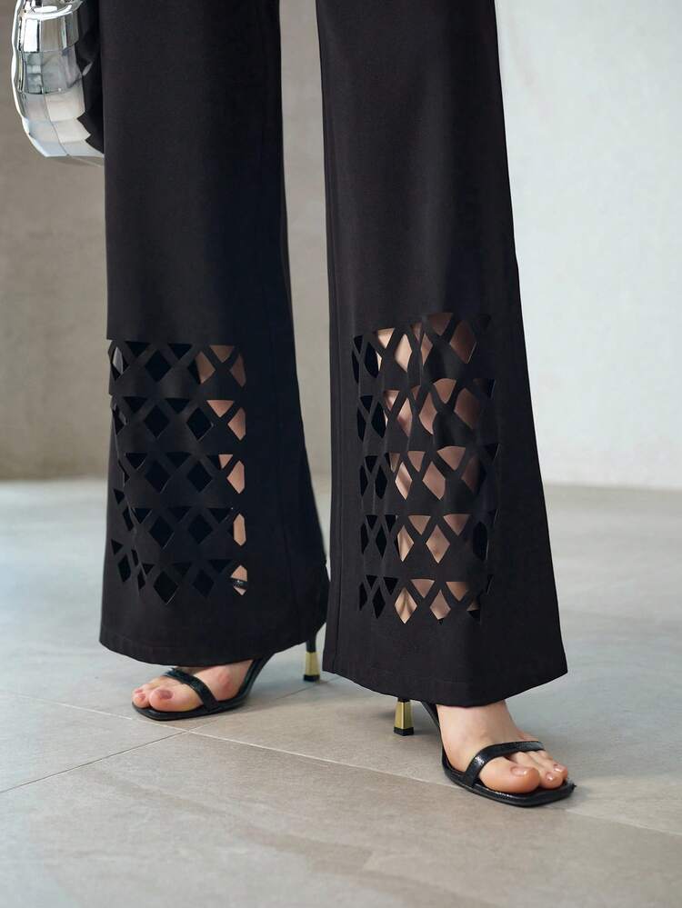 BLACK MINIMALIST CINCHED WAIST JUMPSUIT
