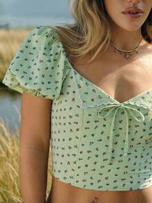 WESTFADE Sweetheart Foldover Neck Bow Tie Front Short Puff Sleeve Fitted Top Winter, Boho, Spring, Resort, Cute, Casual, Nashville, Cowgirl, Western Wear For Women, Vacation - Green - View 6