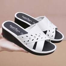 Sandalias de tacón bajo y suela gruesa para mujer; sandalias de verano para mujer de mediana edad; suela gruesa, antideslizantes y cómodas; tacón bajo, calados y suela plana - Blanco - Ver 2