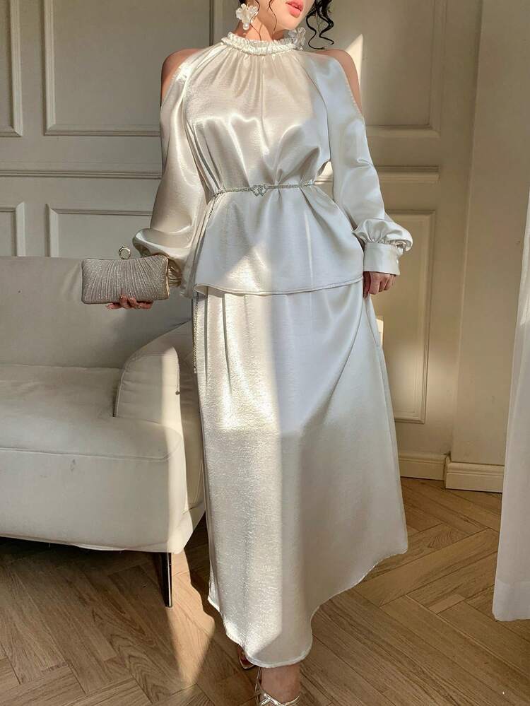 Spring/Summer Elegant Off-Shoulder 2 Pieces Set, White Top And Straight Skirt, Suitable For Dates, Weddings, Casual And Work Wear