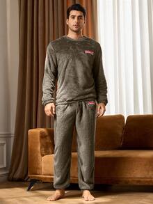 Manfinity Underwear&Sleepwear Basics 男士休闲字母植绒抓绒套头卫衣和长裤家居服套装（2件套），秋冬季，蓬松舒适睡衣