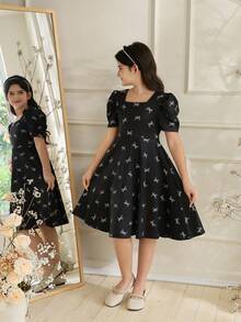 女童蝴蝶结数码印花短袖连衣裙，泡泡袖少女连衣裙，露背蝴蝶结设计，时尚甜美复古优雅公主裙 - 黑色 - 查看 5