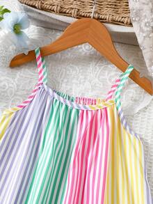 SHEIN Genkimix Kids 女童梭织面料彩色条纹数码印花荷叶边吊带连衣裙，适合夏季日常穿着、外出、旅行、度假、派对等场合，少女沙滩裙，女童粉彩夏季连衣裙，多色连衣裙 - 彩色 - 查看 6