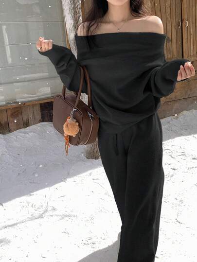 DAZY Women's Off-Shoulder Casual Solid Color Sweatshirt And Loose Sweatpants 2 Pieces Set