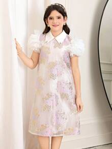 SHEIN فستان دانتيل	Tween Girls Floral Jacquard Satin Pleated Collar Rhinestone Decor Ruffle Hem Puff Sleeve Dress With Bow Headband, White Princess Dress, Suitable For Graduation Dance, Birthday Party, Valentine's Day, Flower Girl Dress, Gorgeous Palace Style - White - View 4