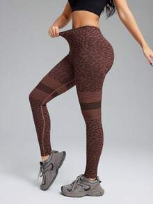 Innovista Leopard Jacquard High Waist Seamless Leggings Seamless Legg Brown Leopard Jacquard Seamless Leggings, High Waist Tummy Control, Booty Lift Sculpting Knit, Breathable Mesh Zones, High Stretch | Gym Training Yoga Pilates Athleisure Chic Leggings |  Leggings Sin Costuras Leopardo Café |  Legging Sem Costura Oncinha Marrom | Gymtok Seamless Fitness Leggings Leopard Print Leggings Workout Leggings Women Leopard Print Workout Leggings - Brown - View 4