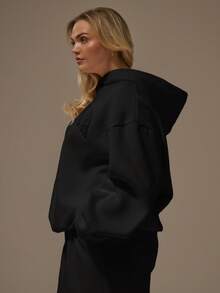 MUSERA Sudadera con capucha con gráfico bordado de eslogan, talla grande, otoño, linda, acogedora, festiva, vacaciones, laca de cereza, primavera, casual - Negro - Ver 3