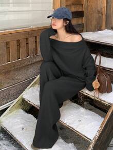 DAZY Women's Off-Shoulder Casual Solid Color Sweatshirt And Loose Sweatpants 2 Pieces Set - Black - View 4