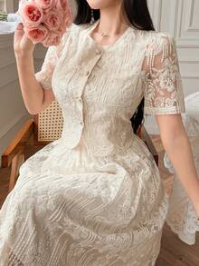 DAZY Bộ đồ 2 món thanh lịch dành cho nữ: áo kiểu cổ tròn tay phồng ren và chân váy chữ A, thích hợp cho mùa xuân/hè, váy dự tiệc cưới. - Màu be - Xem 7