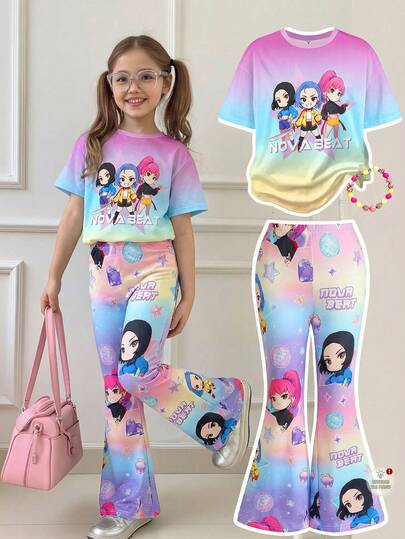 SHEIN 两件套少女休闲复古豹纹星形图案宽松圆领短袖T恤和喇叭裤套装，适合秋季穿着