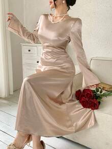 DAZY Women's Elegant Solid Color Backless Pearl Chain Long Dress, Spring/Summer