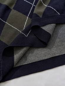 Manfinity CityGents Men's Classic Knit Short Sleeve Polo Top With Plaid Pattern Button Front Design - Royal Blue - View 8