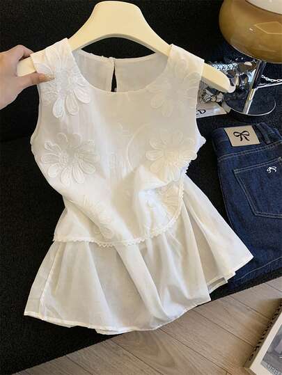 Resyla French Retro 3D Floral Embroidery Waist Cinched Sleeveless Chiffon Top