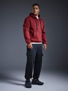 Driftmere 男士休闲连帽卫衣和运动裤套装，时尚户外简约套装，适合春夏穿着，舒适柔软，适合日常运动休闲，展现运动休闲风，彰显运动时尚 - 酒紅色 - 查看 5