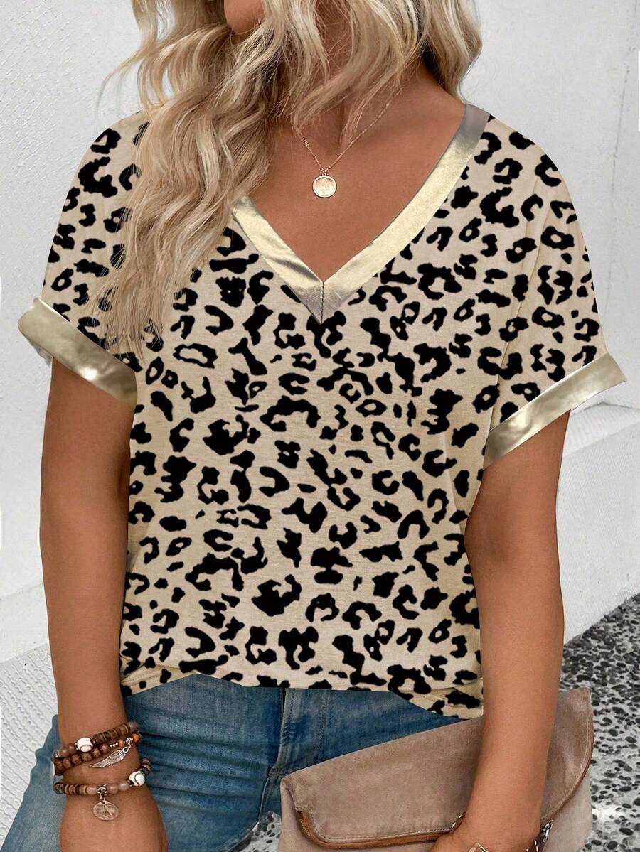 EMERY ROSE 大码休闲豹纹V领T恤，金色箔边装饰，杏色 - 彩色 - 查看 1