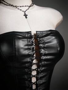 SHEIN ICON Y2k 女款黑色哥特风 Coachella 音乐节俱乐部辣妹纯色 PU 皮革镂空系带抹胸上衣和百褶迷你裙性感时尚两件套，夏季 - 黑色 - 查看 5