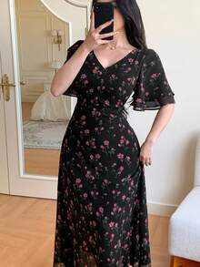 DAZY Elegantes Damen Kleid mit Blumenmuster, V-Ausschnitt und Rüschenärmeln, Sommerkleid für Hochzeitsgäste, Ostersonnenkleid, Boho-Urlaubsoutfit für Frauen - Schwarz - Übersicht 10