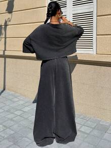 Muchica Damski komplet z koszulką i spodniami w stylu vintage z nadrukiem płatków śniegu i okrągłym dekoltem, letni - Czarne - Zobacz 2