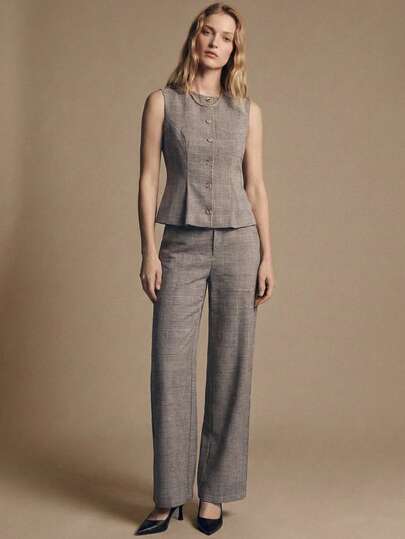 Maija 2026SS Women's Coffee Plaid All-Season Versatile Modern Urban Fashionista Must-Have Comfortable Fitted Sleeveless Cropped Vest And Straight-Leg Pants Business Casual Office Outfit, Low-Key Old Money Vibe, High-End Quality, Urban Commute, Magazine Editor Matching Set, Charming Beautiful Women's Suit Modern Urban Casual Fashion Business Casual Women's Office Wear Low-Key Old Money Style Effortless Temperament High-End Urban Commuting High-Quality Airport Women's Wear High-End Material