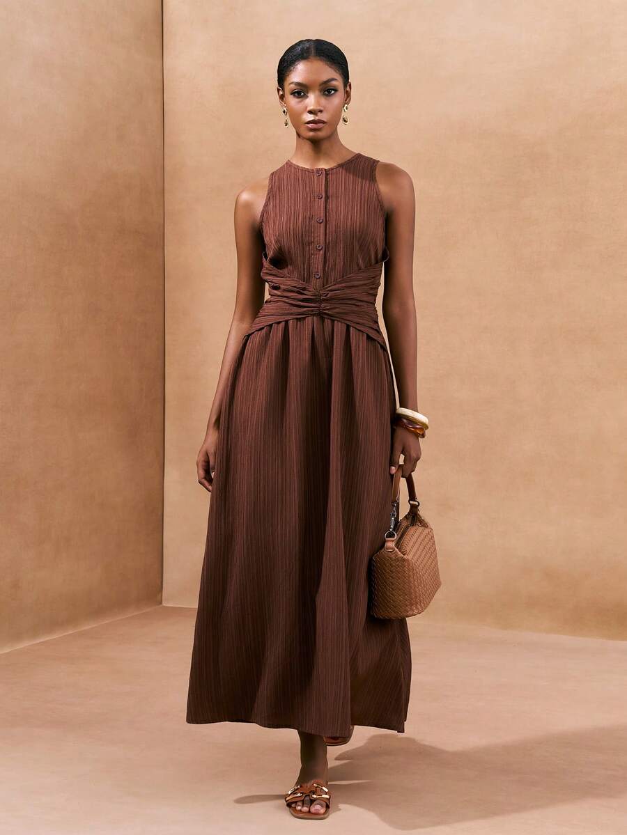 Zivah Vestido de línea A con cuello redondo, sin mangas, cintura cruzada y fruncido, de tela texturizada con rayas verticales en color marrón oscuro, para primavera y verano 2026, estilo casual de negocios - Café integral - Ver 1