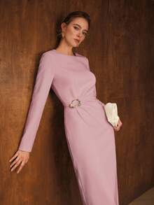 MOTF PREMIUM 女士金属装饰褶皱中长连衣裙 - 藕粉色 - 查看 5