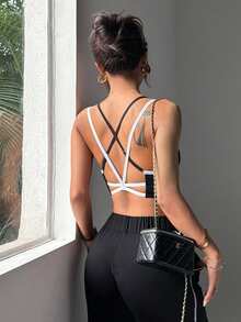 Dewbera 女士时尚交叉露背设计瑜伽运动文胸 - 黑與白 - 查看 3