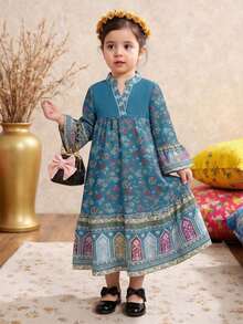 SHEIN 经典复古印花阿拉伯传统长裙，适合春夏穿着，女童连衣裙，少女连衣裙，V领拼接长袖连衣裙 - 彩色 - 查看 2