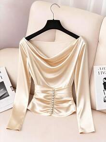 Franclia 女士极简法式风格纯黑色荷叶边领收腰珍珠纽扣褶裥衬衫，冬季新款 - 香檳色 - 查看 1