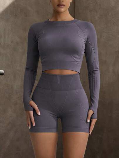 Easithlete 女士深灰色无缝弹力长袖上衣和短裤两件套运动套装，适合瑜伽、高尔夫、户外活动
