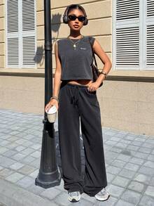 Muchica Sleeveless Applique Round Neck Summer Casual Sports Tank Top - Black - View 4