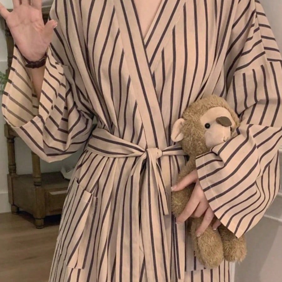 杏色條紋