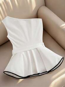 GlowEve 女士标准尺码斜肩腰带装饰荷叶边下摆优雅衬衫 - 白色 - 查看 2