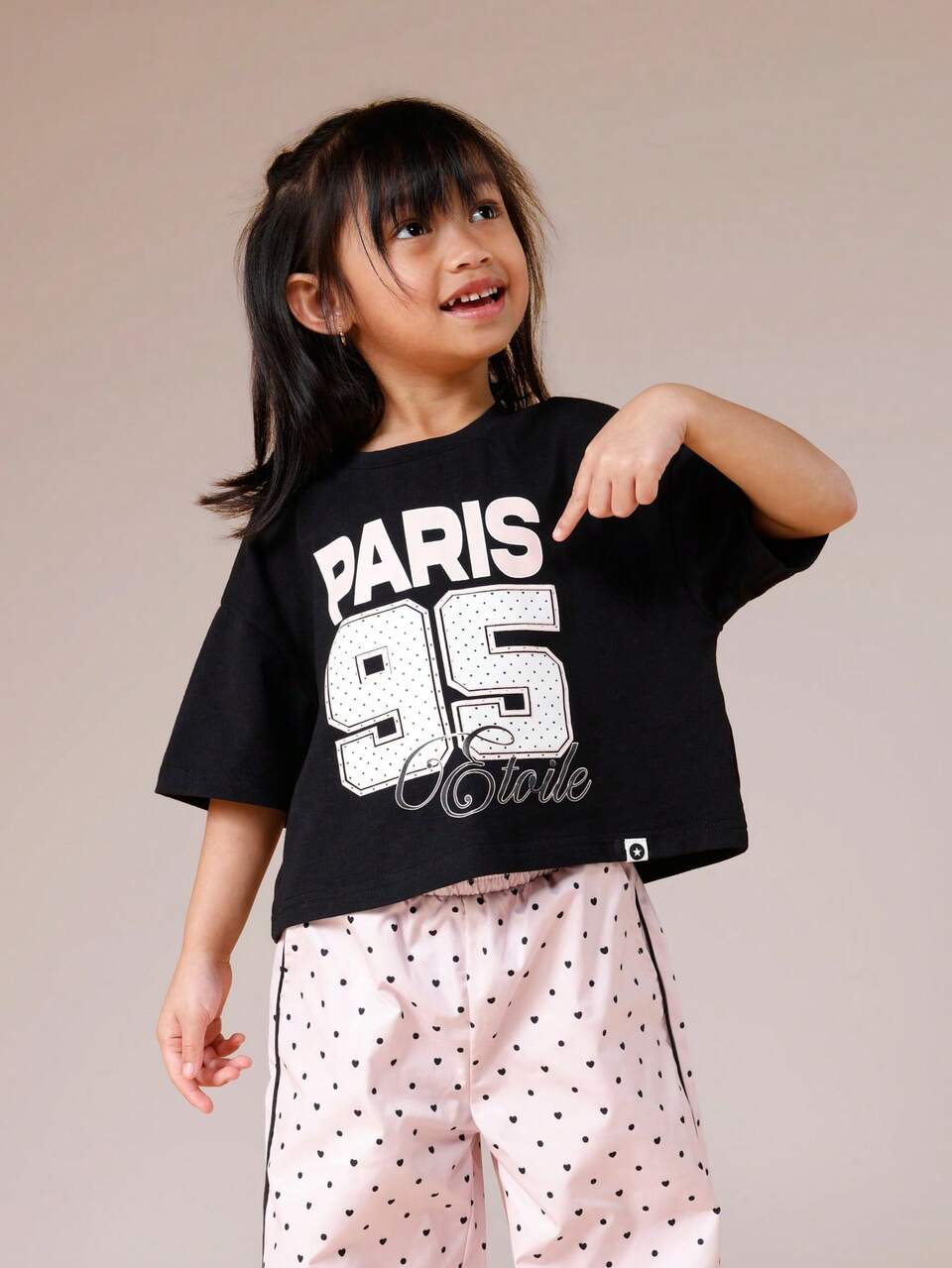 Conjunto de camiseta corta con pantalón palazzo