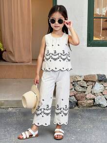 SHEIN 2pcs Vintage Floral Striped Round Neck Ruffle Hem Top And Matching Pants Set, Suitable For Daily Wear And Photography, Spring/Summer