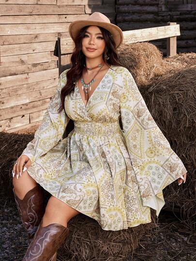 Ceyna Plus Size Women Floral Print Loose Fit Bell Sleeve Maxi Dress