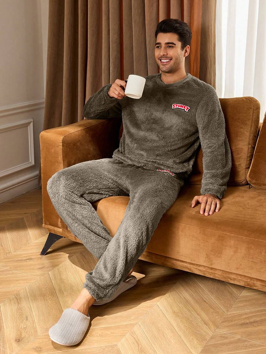 Manfinity Underwear&Sleepwear Basics 男士休闲字母植绒抓绒套头卫衣和长裤家居服套装（2件套），秋冬季，蓬松舒适睡衣