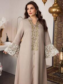 Al Najma Abito da donna elegante taglie forti con patchwork ricamato e paillettes, con dettagli in pizzo, in stile arabo - Grigio Chiaro - Visualizzare 5