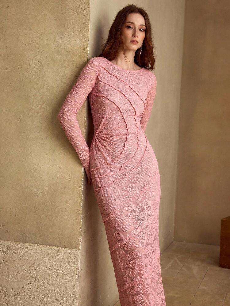 ROBE FENDUE FRONCÉE EN DENTELLE, PRINTEMPS/ÉTÉ