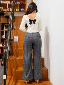 Hindelle 女式 V 领蝴蝶结针织毛衣，简约风格，适合日常休闲穿着 - 白色 - 查看 2