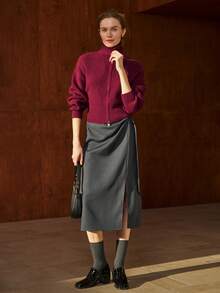 Airaco Cardigan Vintage Lengan Lentera dengan Potongan Pinggang Pendek - Burgundy - View 4