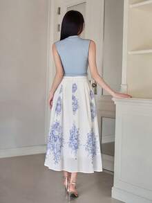 DAZY Damen elegantes ärmelloses Top mit Stehkragen in Unifarbe und A-Linien Rock mit Blume Muster, 2-teiliges Set, Sommer Frühling, Kleid für Hochzeitsgäste - Blau - Übersicht 2