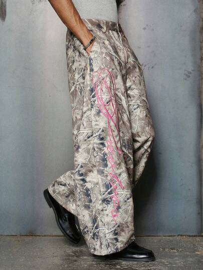 PAVTROS بنطلون رجالي بطبعة الغابة على الطراز الشارعي الأنيق Y2K، طباعة فضفاضة بنمط الكاموفلاج، عنصر لا غنى عنه، خريف