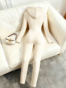 Franclia 时尚新造型，优雅时尚的秋冬季长袖保暖连体裤，半开拉链连帽设计，配有装饰性抽绳，白色修身腰身，女士紧身连体裤，滑雪服，运动紧身连体裤，女士冬季服装，新年服装，白色新年装，派对，海滩，优雅，休闲，女士休闲装，浪漫，情人节，约会，毕业季服装，时尚休闲通勤装，商务办公装，百搭时尚日常休闲装，都市教师职业装 - 杏色 - 查看 2