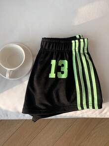 Comfortcana Quần short ống rộng kẻ sọc đen và in số dành cho nữ - màu đen - Xem 3