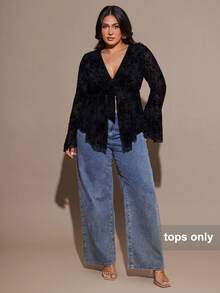 SHEIN BAE 大码复古植物印花系带喇叭袖透视网纱上衣，适合夏季度假、冬季、夏季、舒适的秋冬季节、万圣节服装、圣诞节、新年、感恩节、优雅派对上衣、性感夜店装扮、舒适的秋冬季风格 - 黑色 - 查看 2